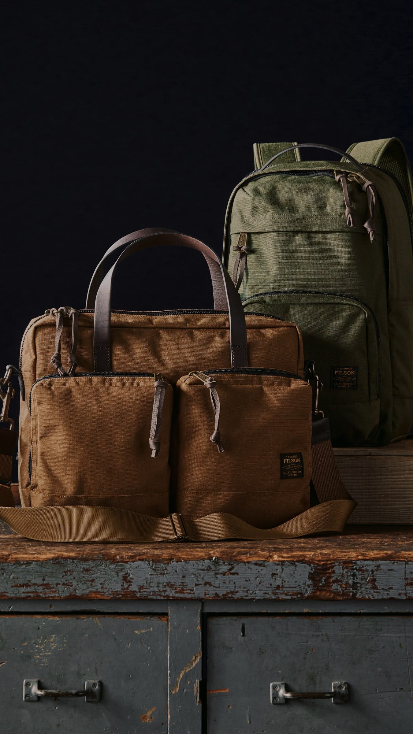 Filson dryden bag store